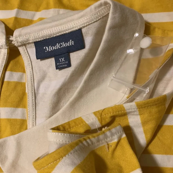 MODCLOTH NWOT Everyday Fave Tank‎ Top in Yellow Stripes - Picture 4 of 6